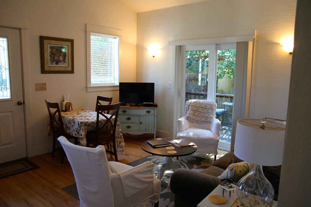 Second Street Cottages Ashland Habitación foto